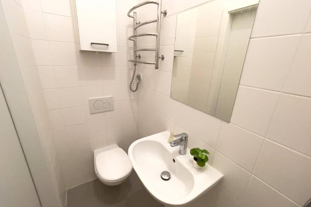 Cosy Studio Near Central Station Apartment Vienna Luaran gambar